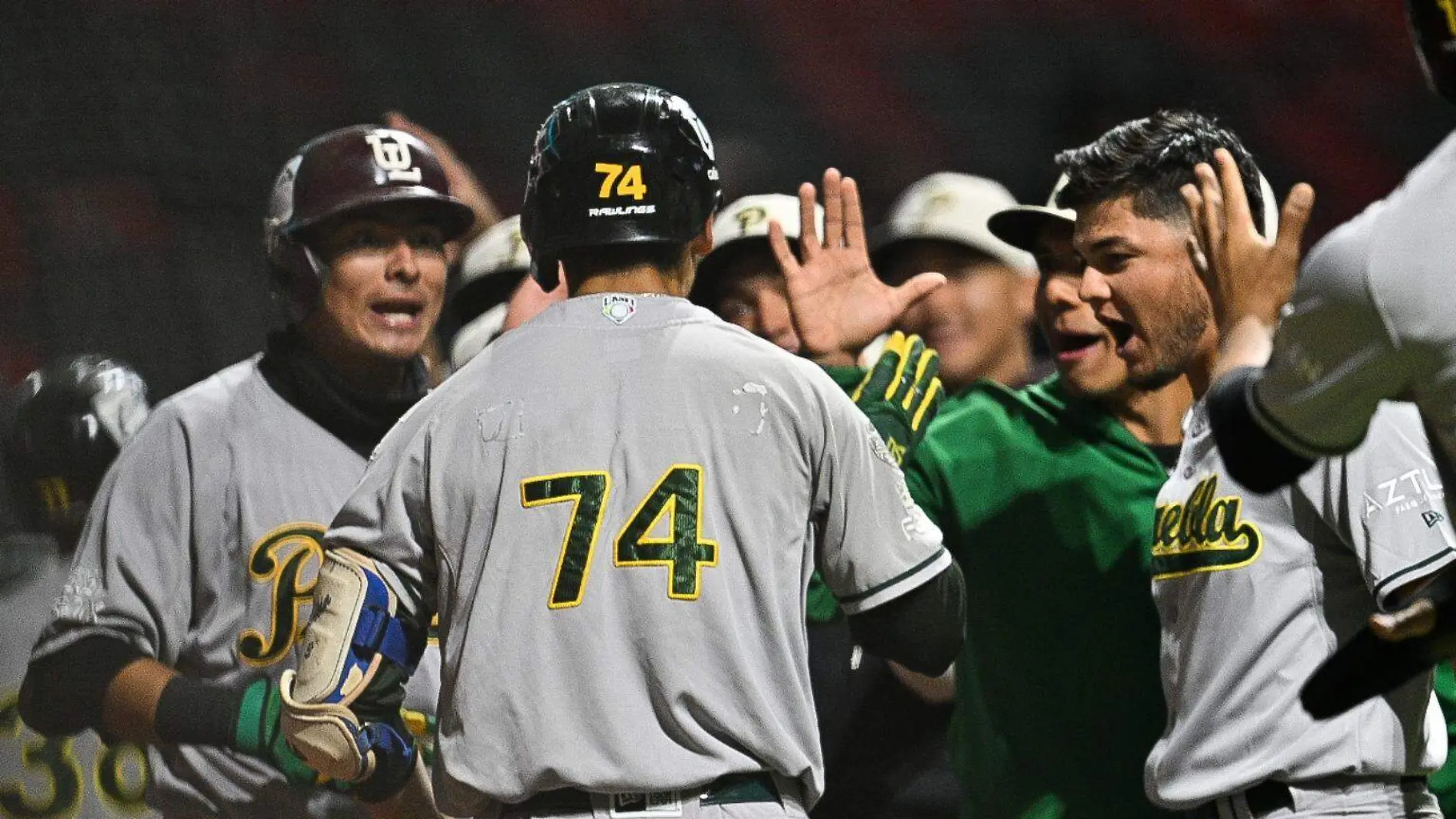 En el juego uno los maderos de los Pericos de Puebla golpearon con fuerza a los Diablos Rojos Cortesía LIM